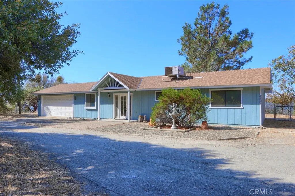 33030 Road 233 — photo