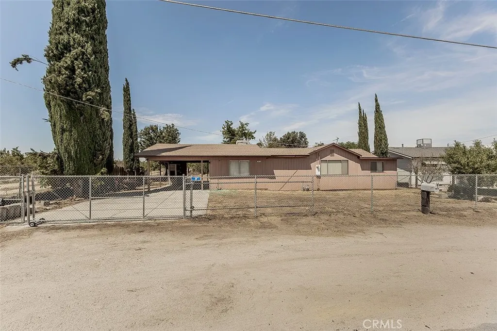 9016 E Dinuba, Selma, CA 93662