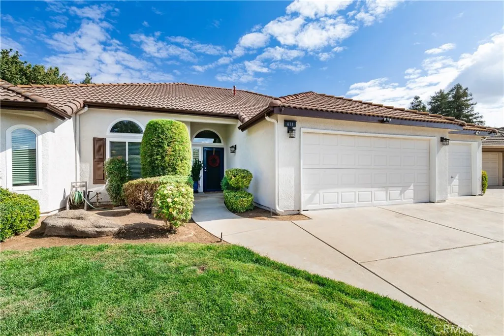 611 N Adler, Clovis, CA 93611 — photo 3