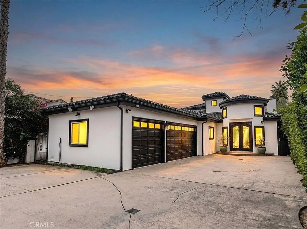 5157 Avenida Oriente — photo