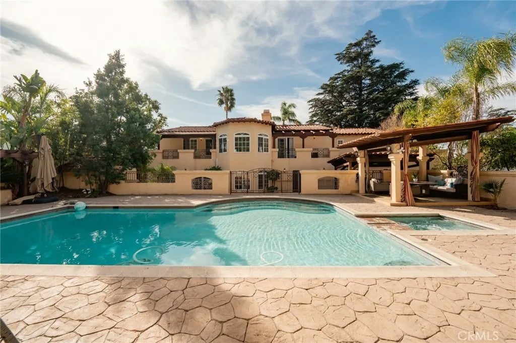 828 S Sunset Canyon — photo