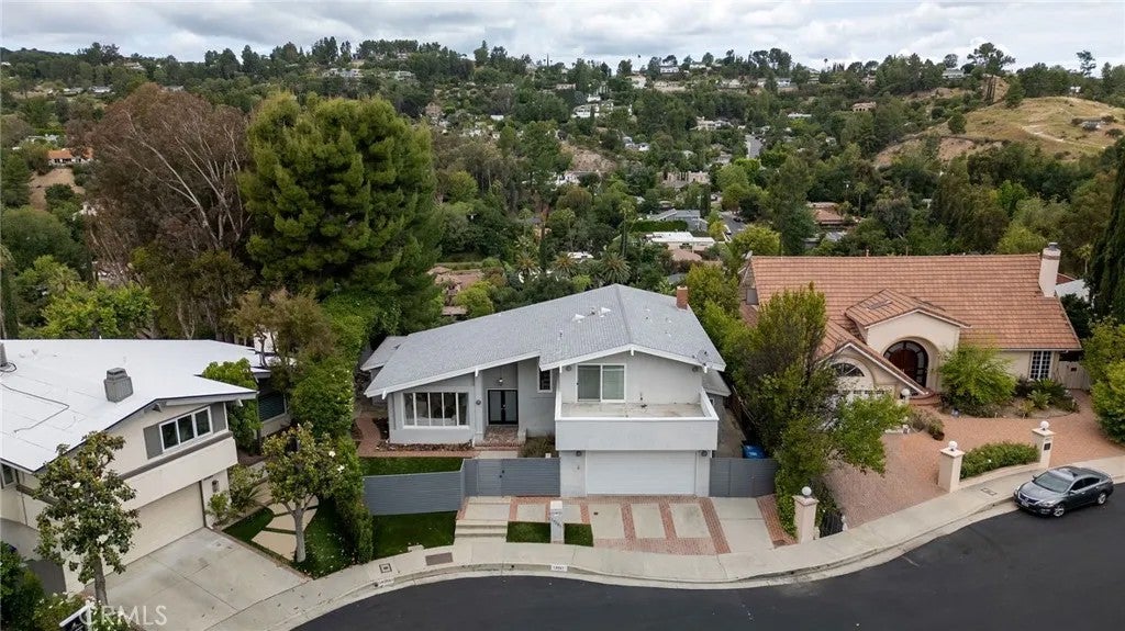 19281 Berclair Lane — photo