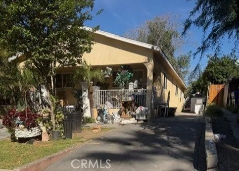2901 Elm Street — photo
