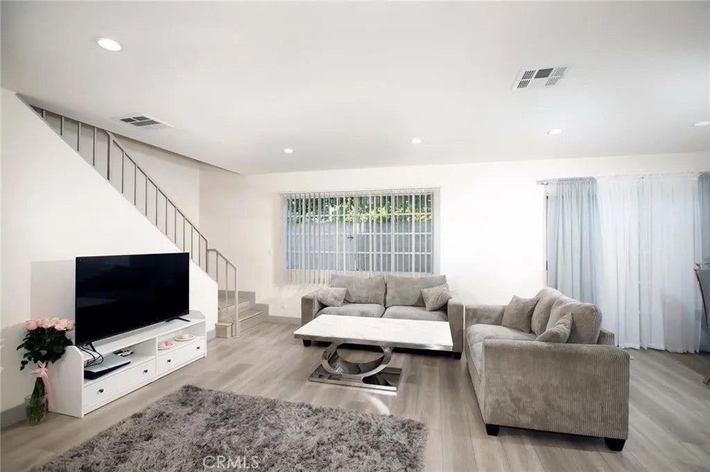 10274 Tujunga Canyon 2 — photo