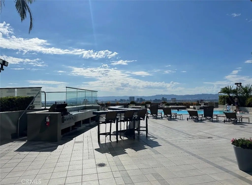 1100 Wilshire Boulevard 2601 — photo