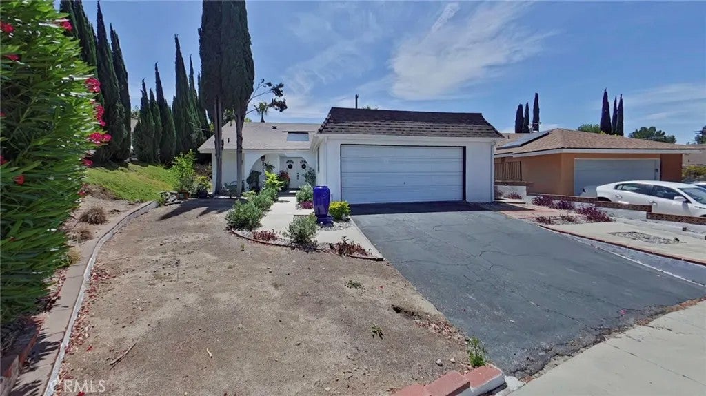 11014 Tinker Ave — photo