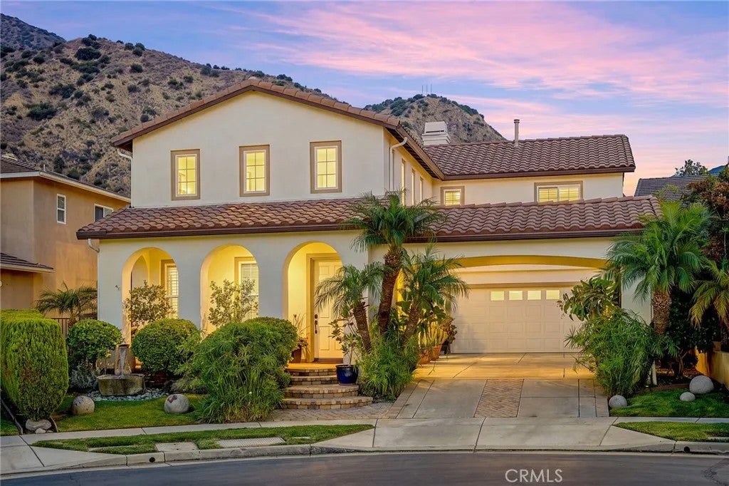 32 Mossdale Court — photo