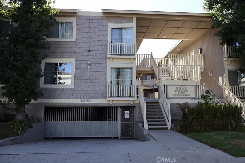 4859 Coldwater Canyon Avenue 14a — photo