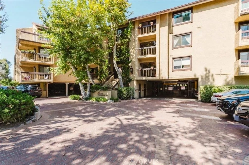 3481 Stancrest Drive 334 — photo