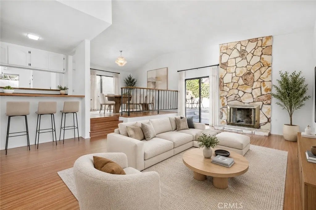 1321 Greenbriar — photo
