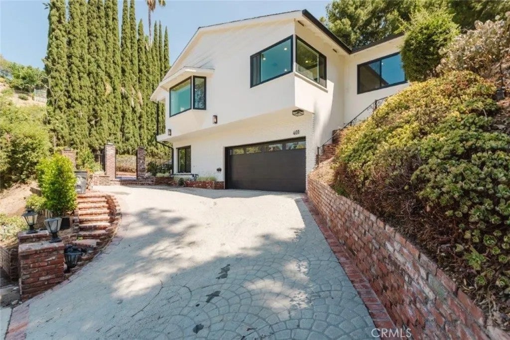 401 Brockmont Drive — photo