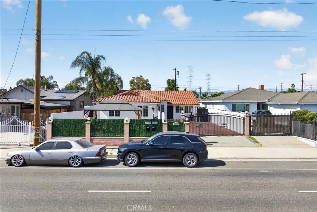 12327 Saticoy Street — photo