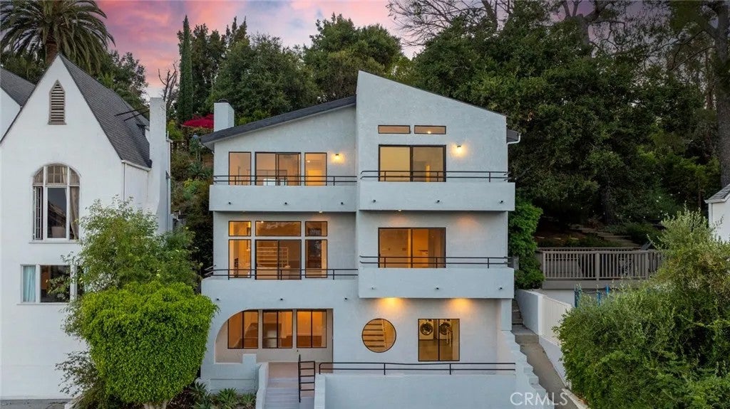 1425 Columbia Dr — photo