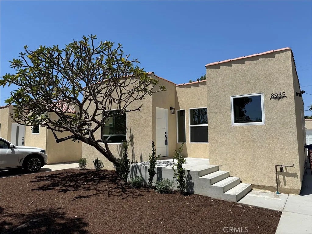 8955 San Luis — photo