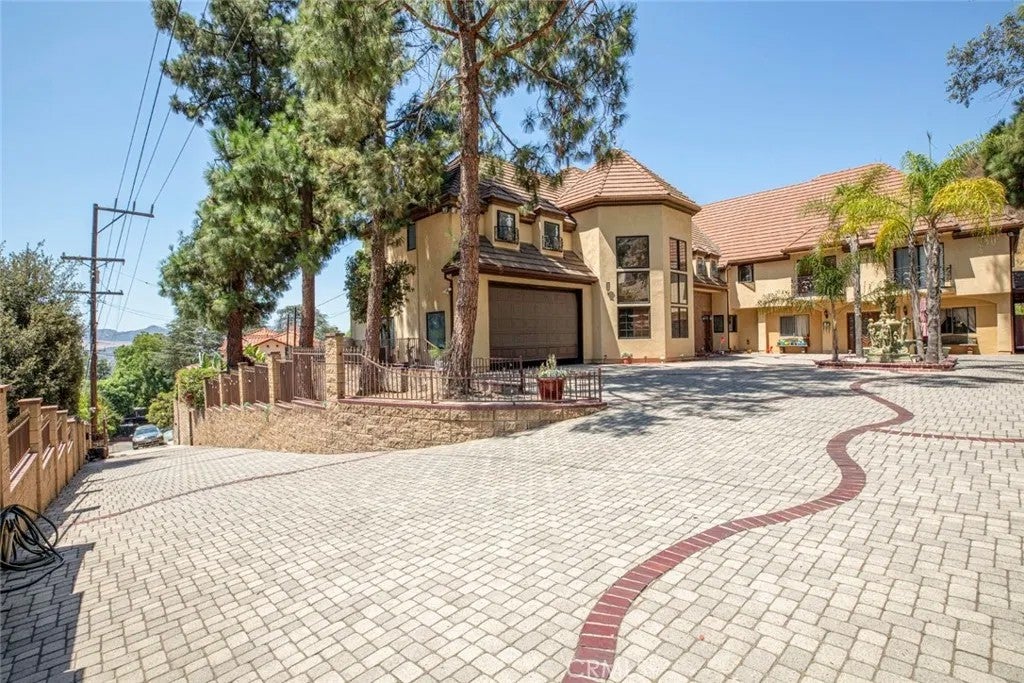 1663 Vista, Glendale, CA 91201 — photo 3