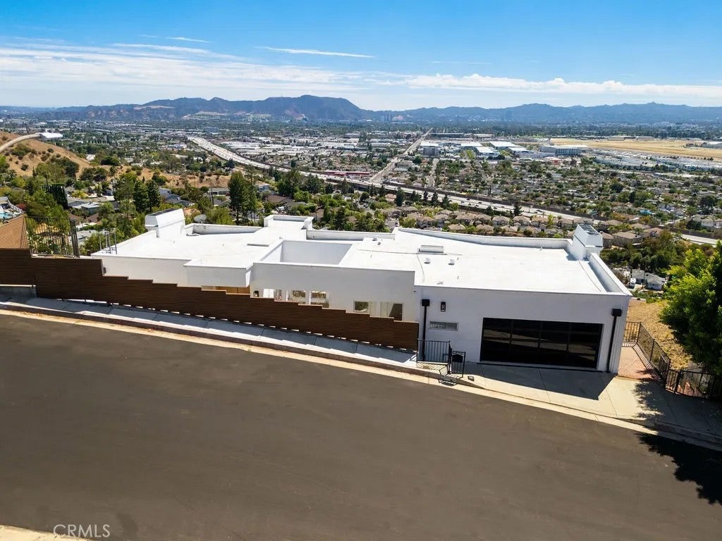 10050 Olivia Terrace — photo