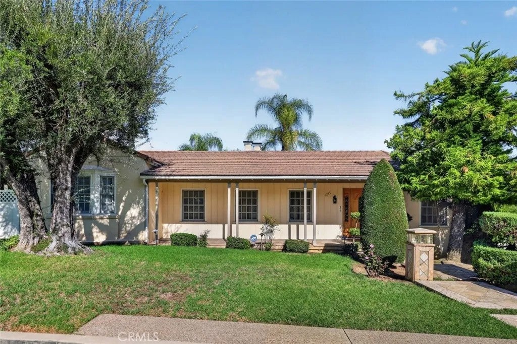 1233 Imperial Drive — photo