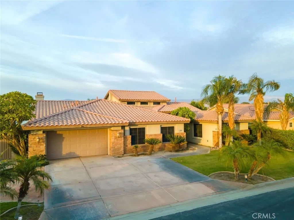78910 Zenith Way — photo