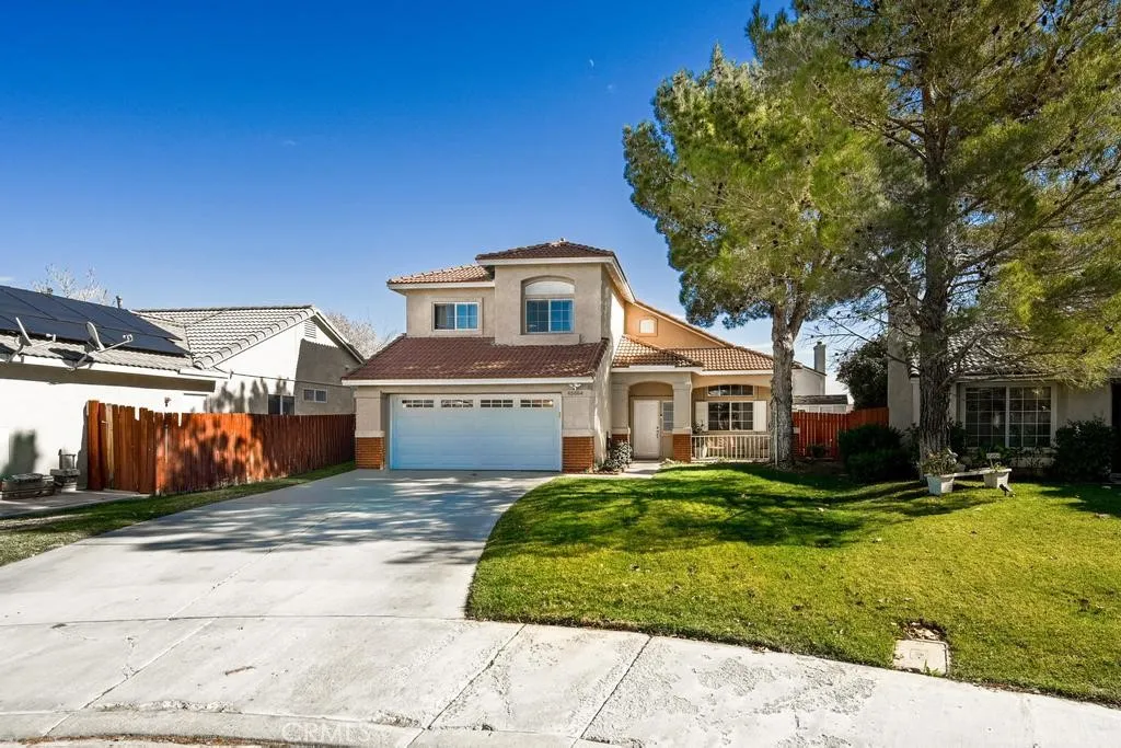 45664 Balmoral Court — photo
