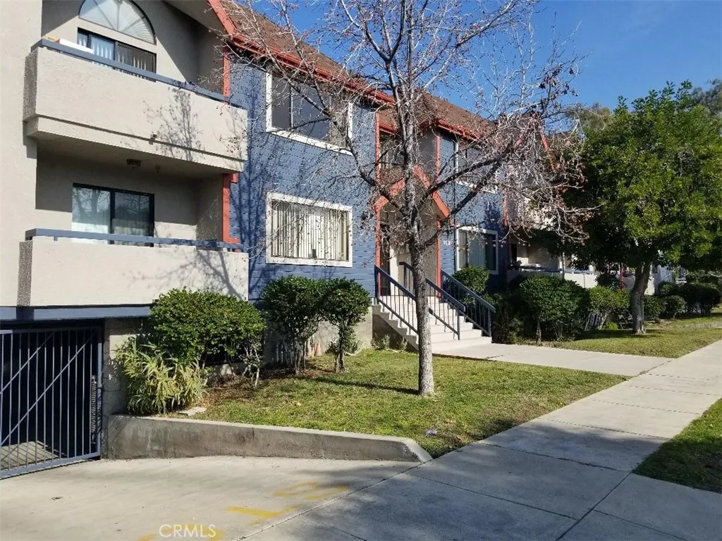 1131 E Doran — photo