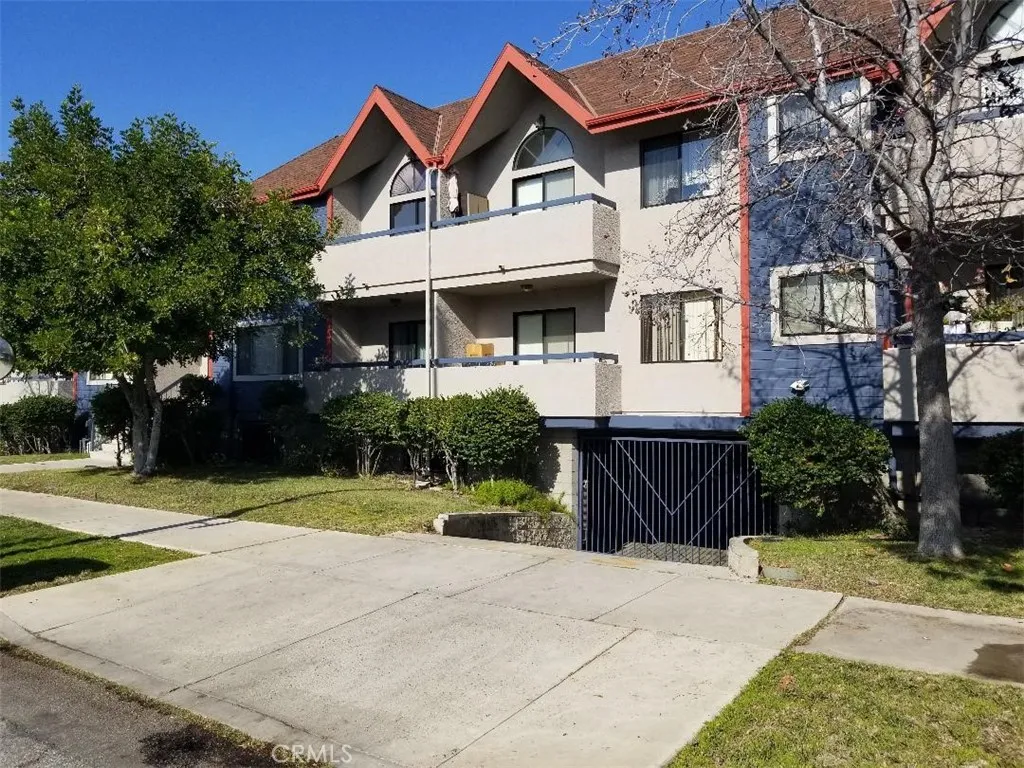 1131 E Doran, Glendale, CA 91206 — photo 2