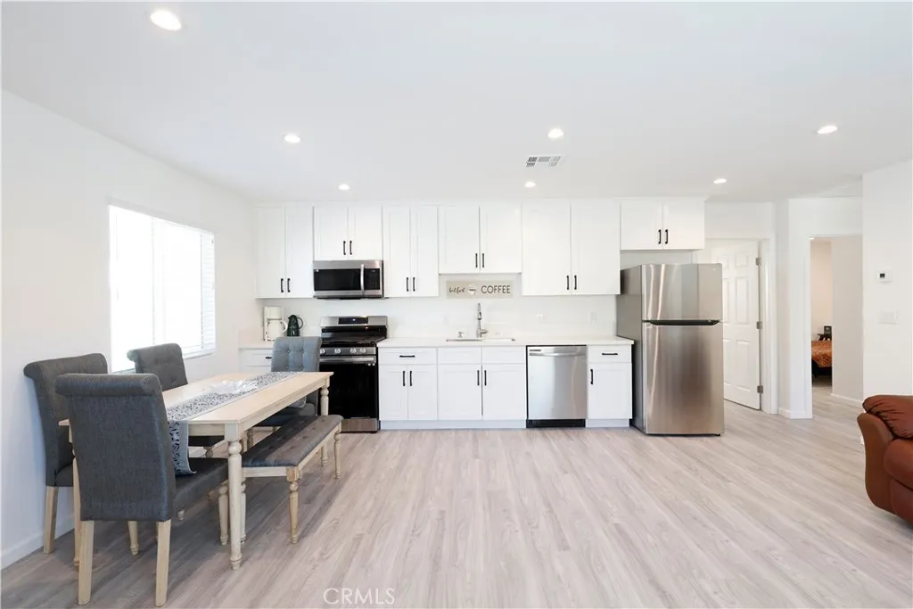 18623 Bryant — photo