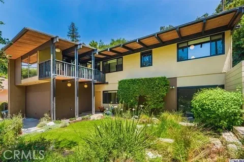 3242 E Chevy Chase, Glendale, CA 91206 — photo 2