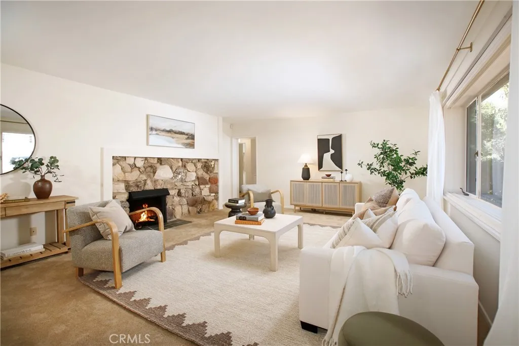 1914 Lyans Drive, La Canada Flintridge, CA 91011 | Realty.com