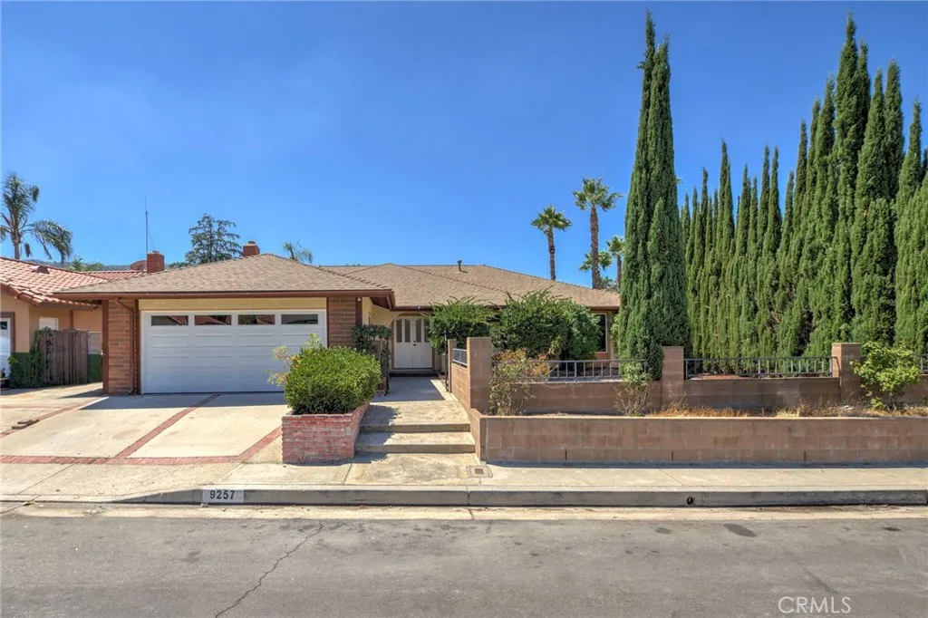 9257 La Shell Drive — photo