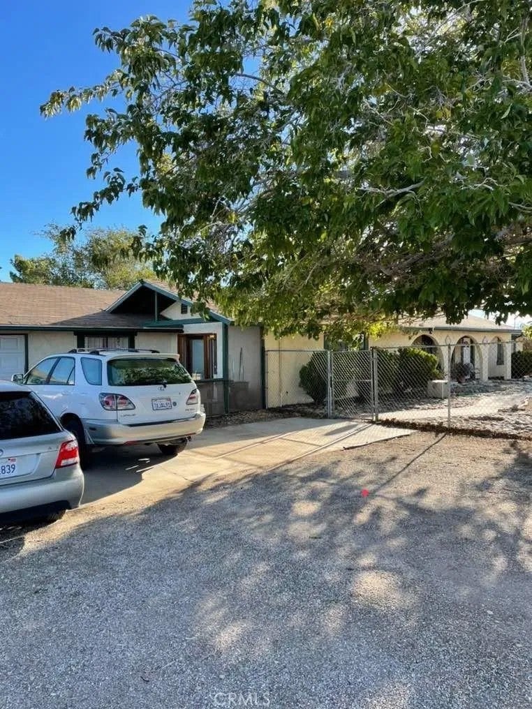 10722 Phelan Road — photo