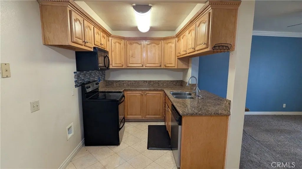 1735 E Washington Street G22 — photo
