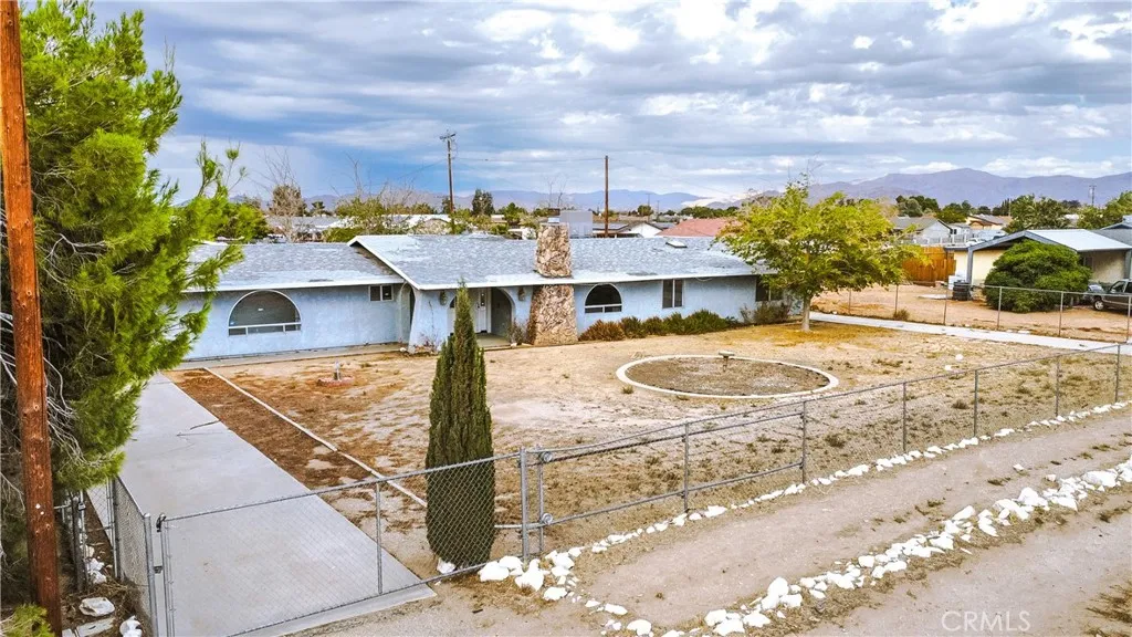 21390 Tussing Ranch Road, Apple Valley, CA 92308 — photo 2