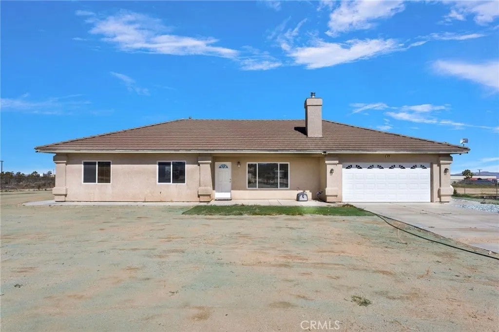 8720 Greasewood Lane — photo