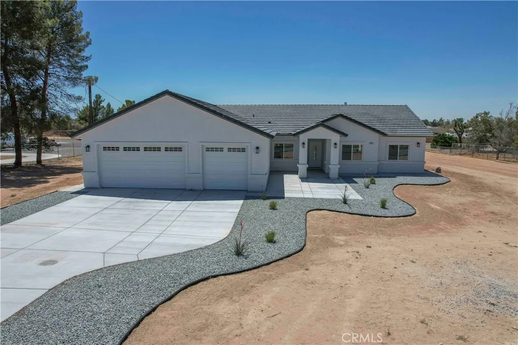14416 Ricaree Road, Apple Valley, CA 92307 — photo 2