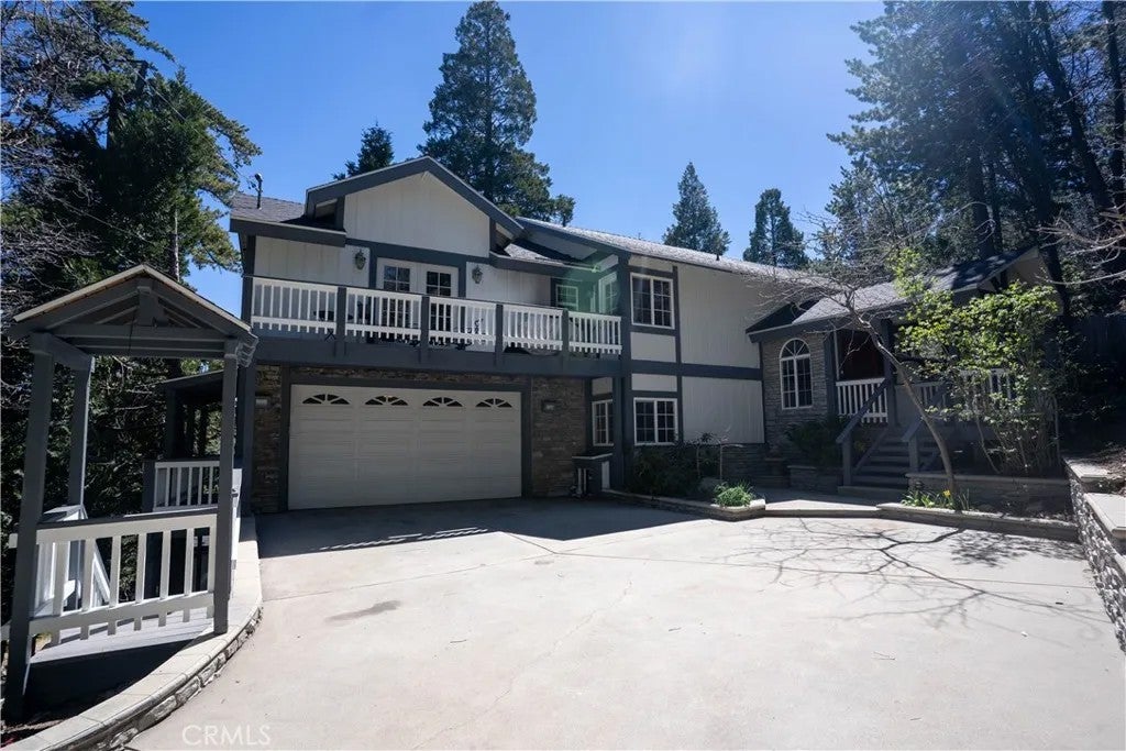 683 Maxson Drive — photo