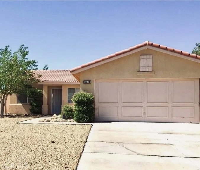 10840 Pepper Street — photo