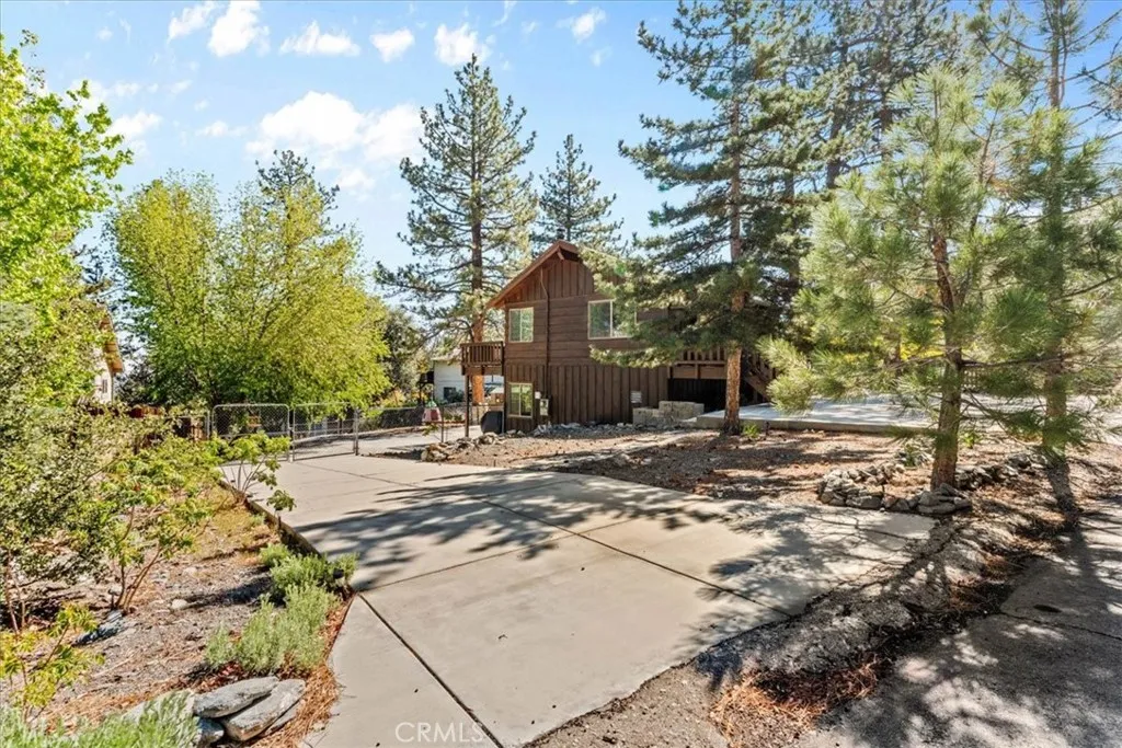 5243 Desert View, Wrightwood, CA 92397 — photo 2