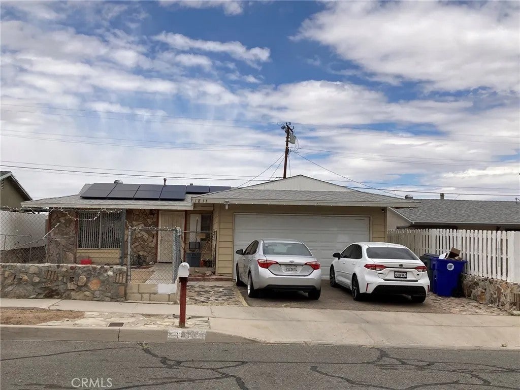 1817 Calico Drive — photo
