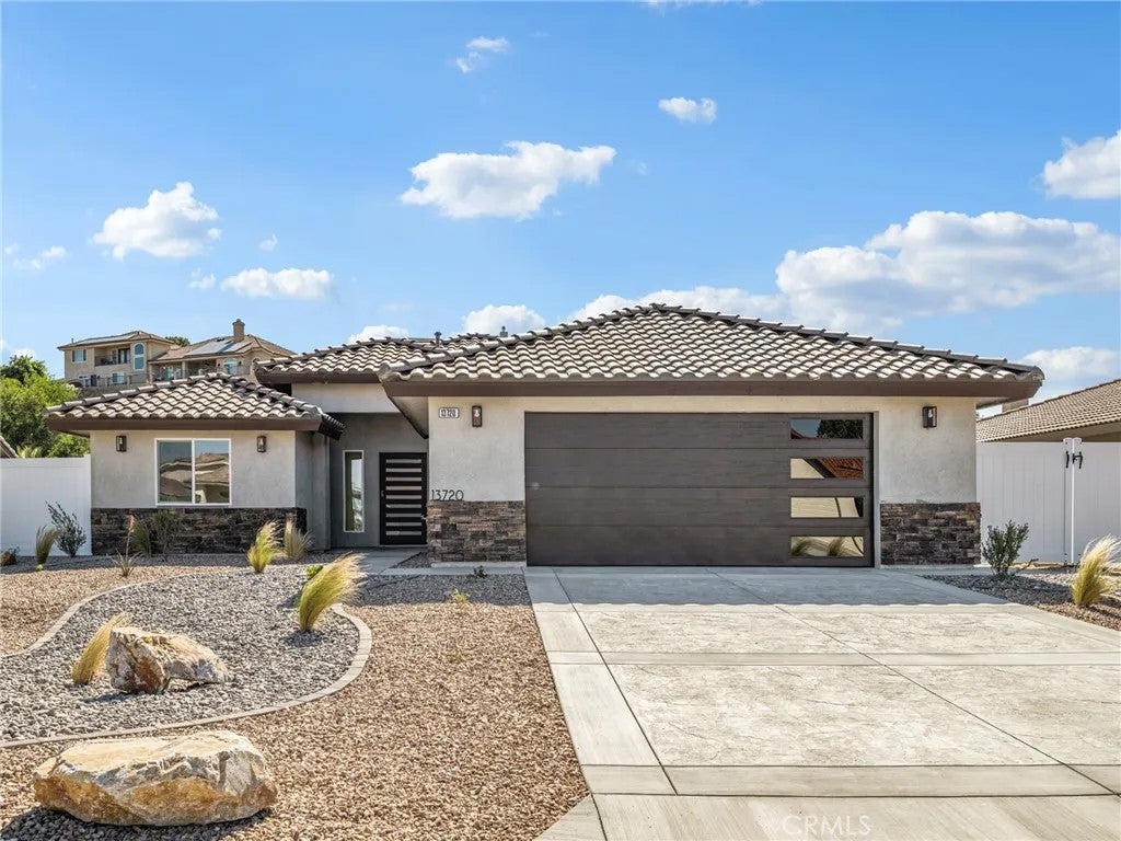 13720 Spring Valley Parkway — photo