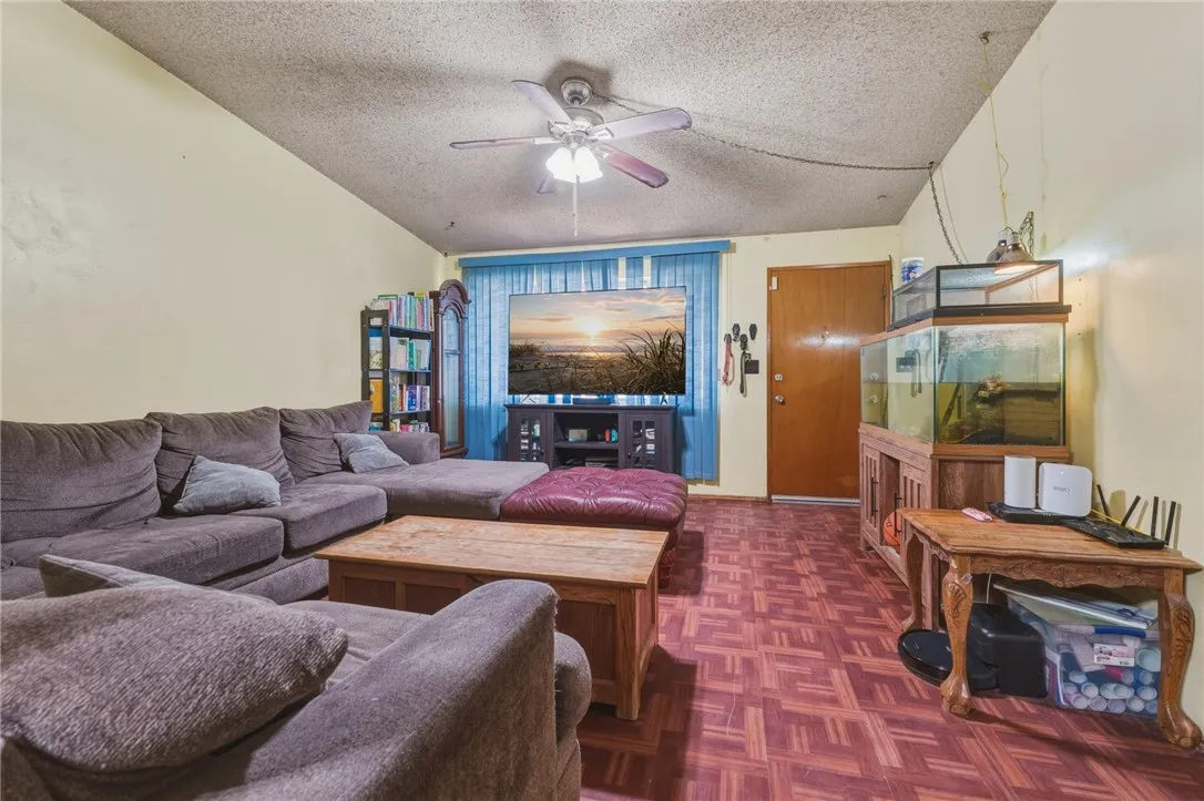 525 E. Williams. Street, Yermo, CA 92398 — photo 2
