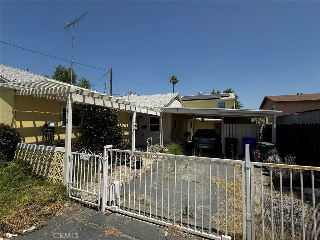 412 W 3rd, Rialto, CA 92376 — photo 3