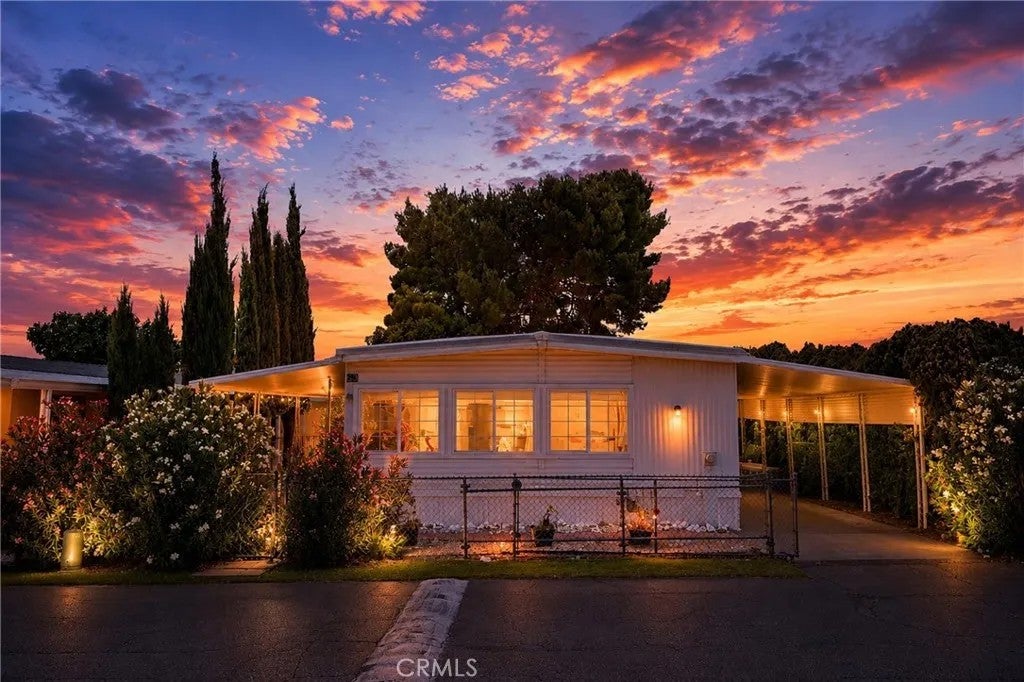 22601 Bear Valley 63 — photo