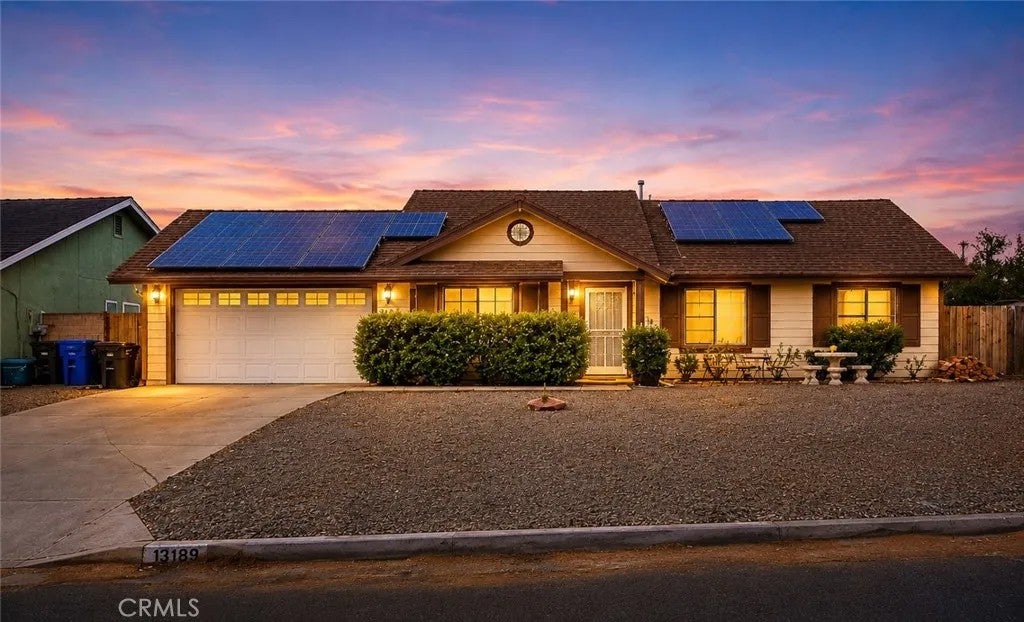 13188 Red Cedar — photo
