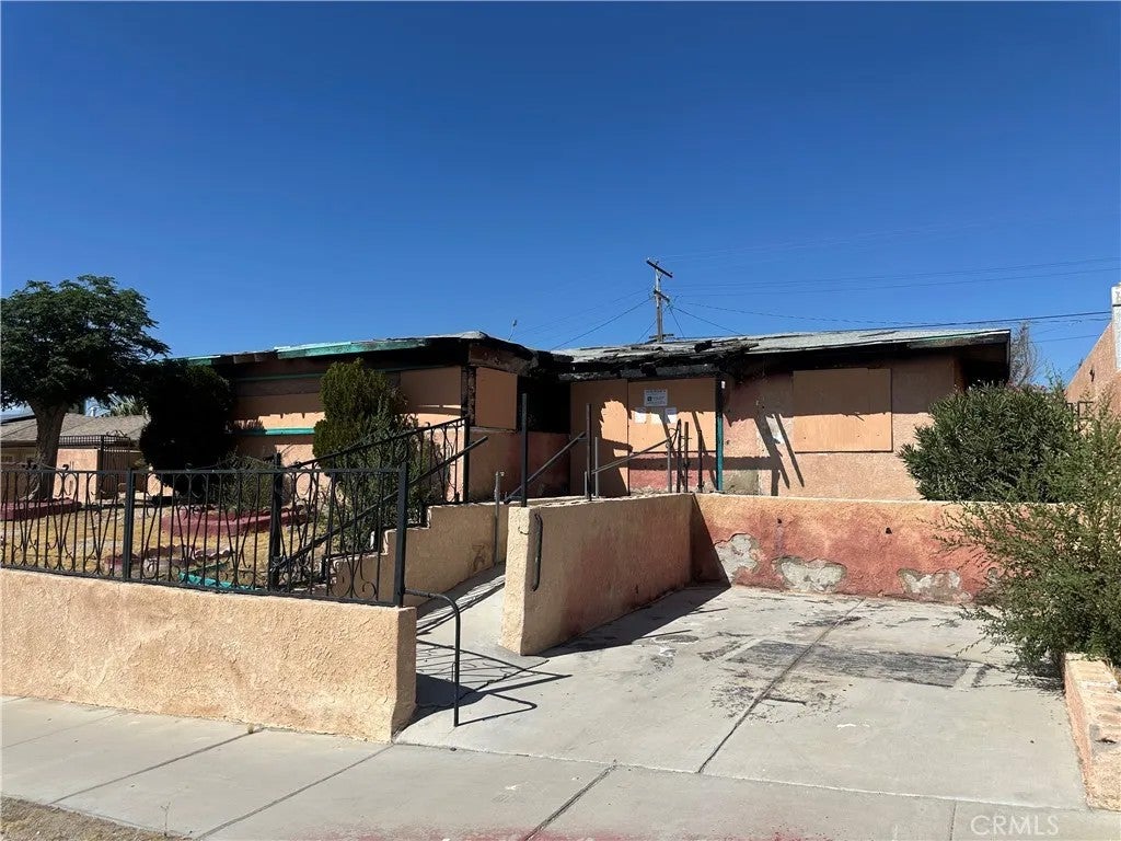 341 S Muriel — photo