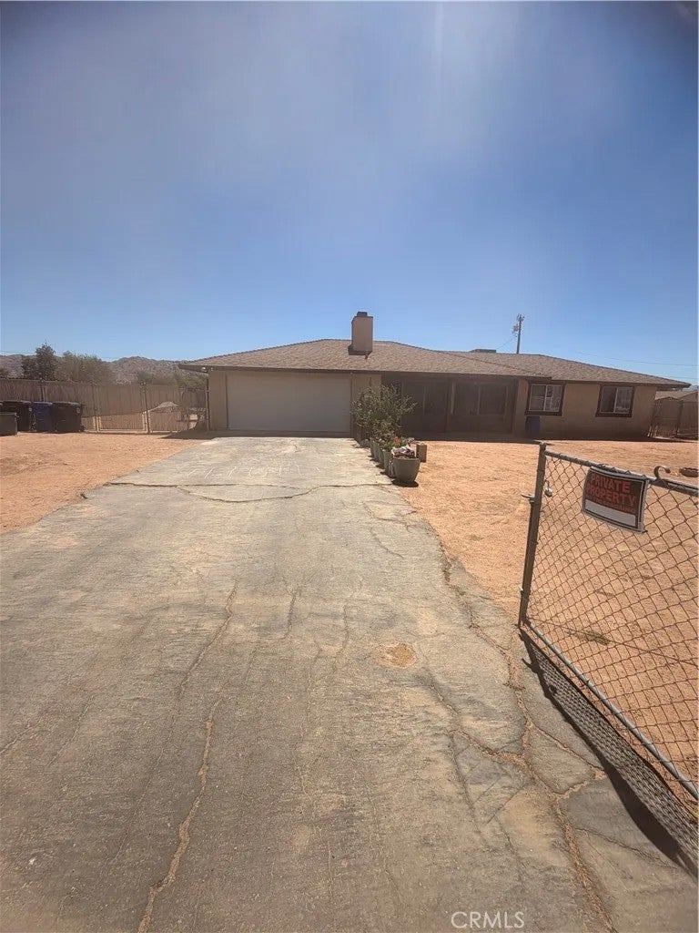 16661 Pawnee — photo