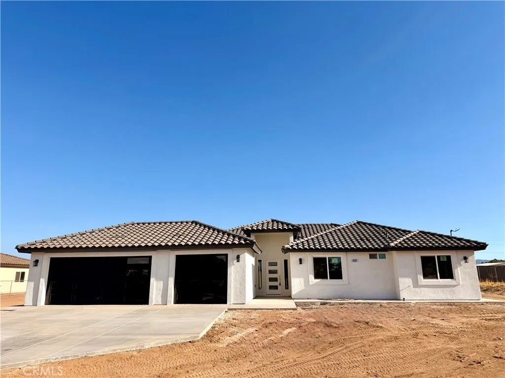 15025 Olive St — photo