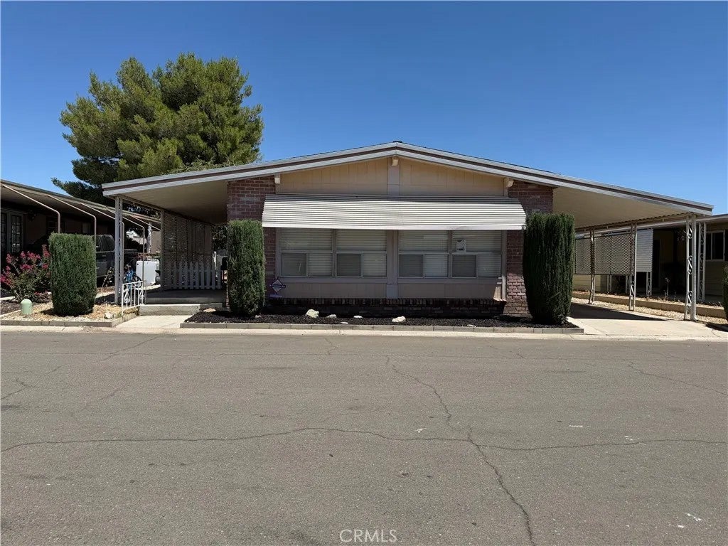20683 Waalew Road 161 — photo