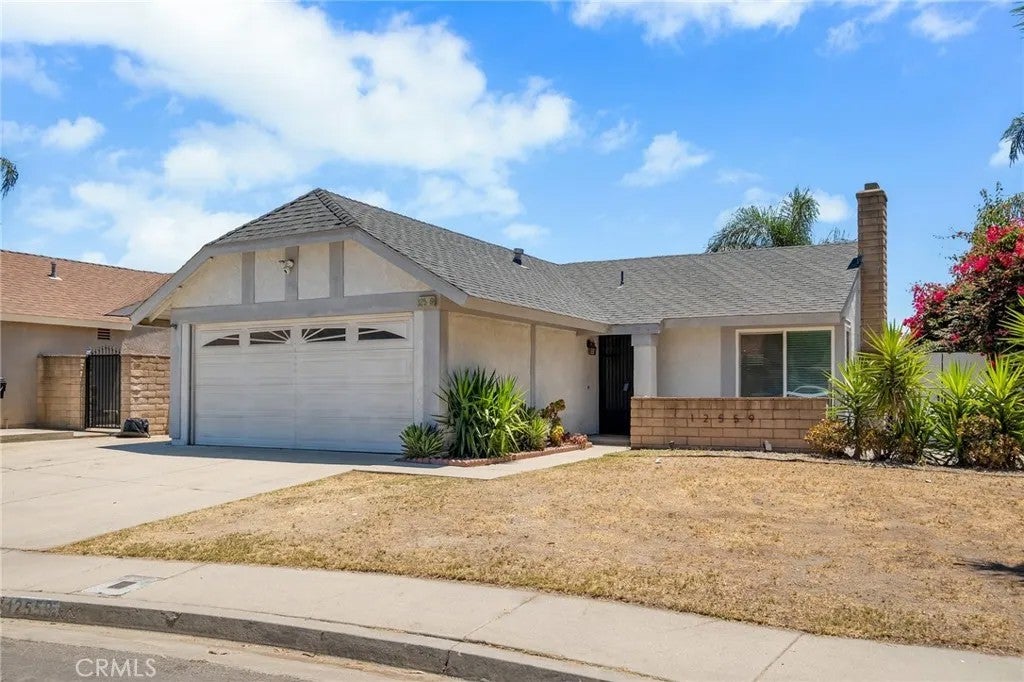 12559 Daphne Drive — photo