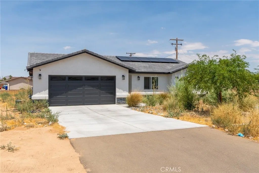 20924 Ponca — photo