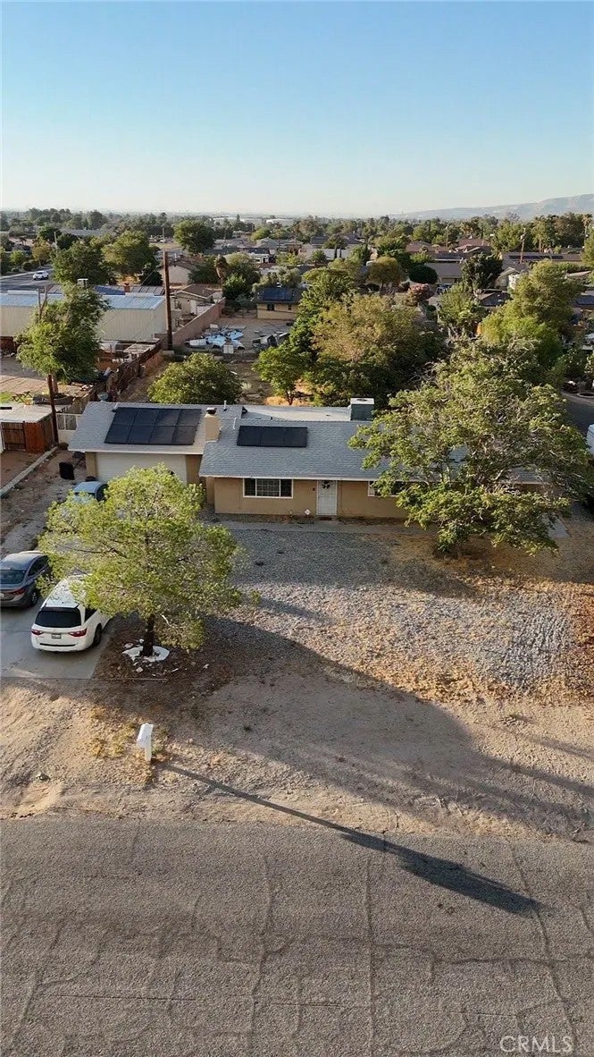 14530 Manzano — photo